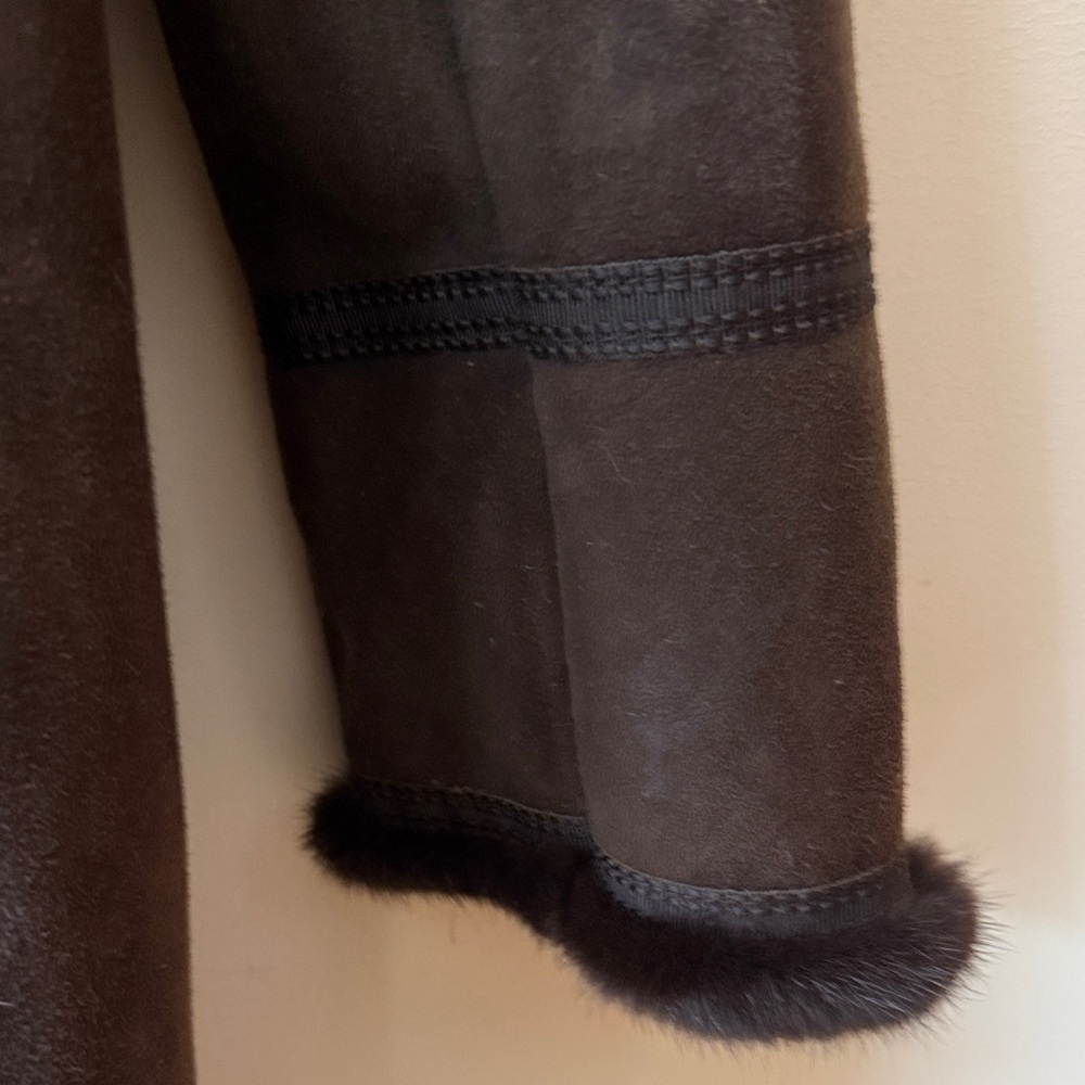 Women's Brown Leather Jacket - Picture 3 of 8